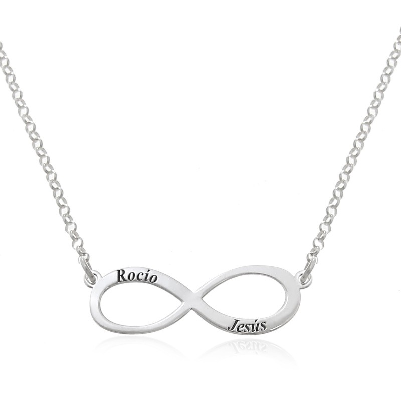 Collar infinito con nombre de plata